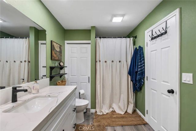 8837 Malpaso Road, Phelan, CA 92371