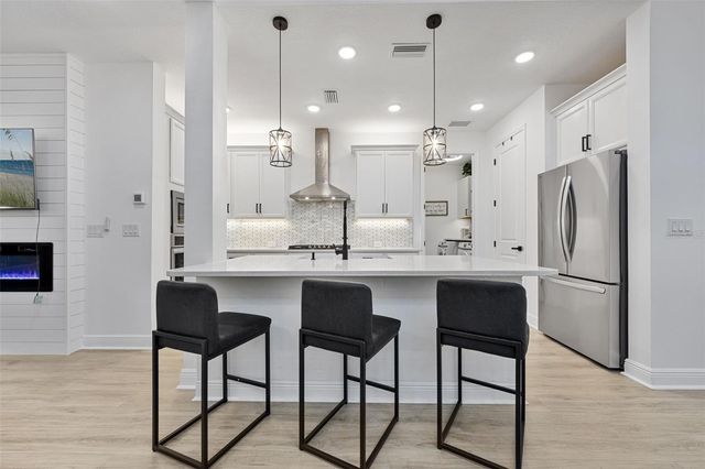 5617 DEL CORONADO DRIVE, Apollo Beach, FL 33572