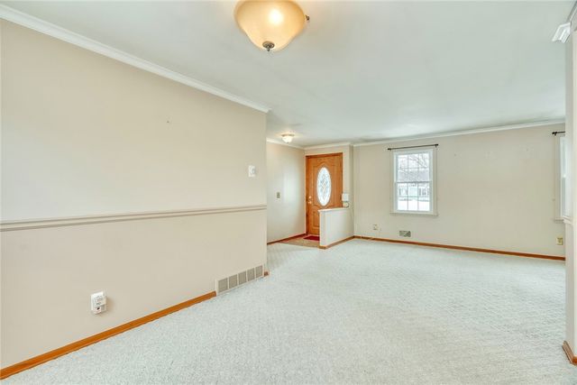 193 Hawthorne Circle, Farmington, NY 14425