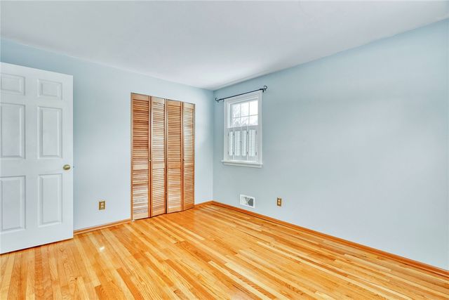 193 Hawthorne Circle, Farmington, NY 14425