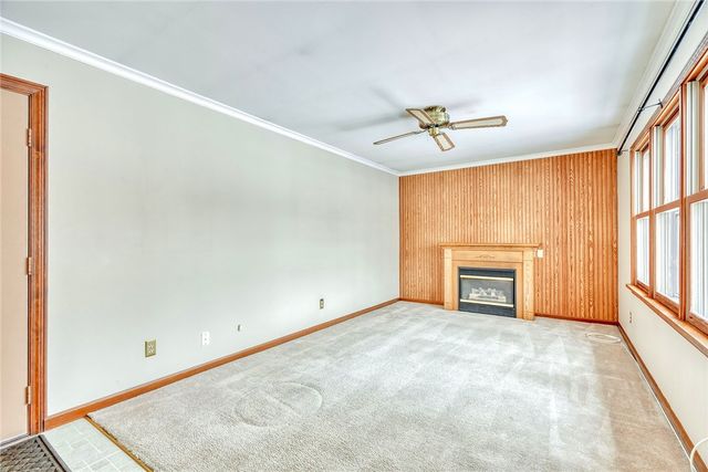 193 Hawthorne Circle, Farmington, NY 14425