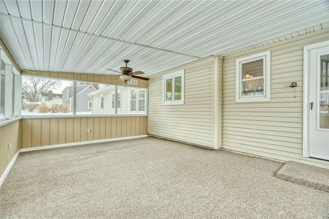 193 Hawthorne Circle, Farmington, NY 14425