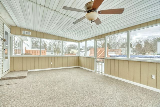 193 Hawthorne Circle, Farmington, NY 14425