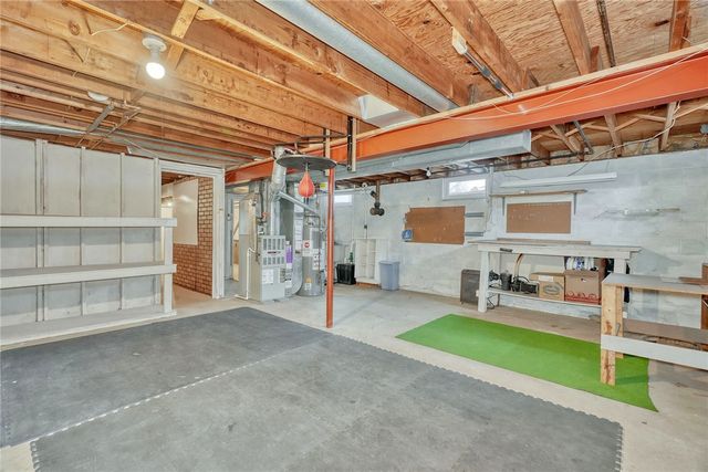 193 Hawthorne Circle, Farmington, NY 14425