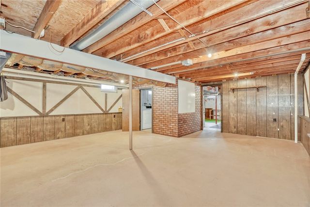 193 Hawthorne Circle, Farmington, NY 14425