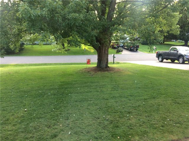 193 Hawthorne Circle, Farmington, NY 14425