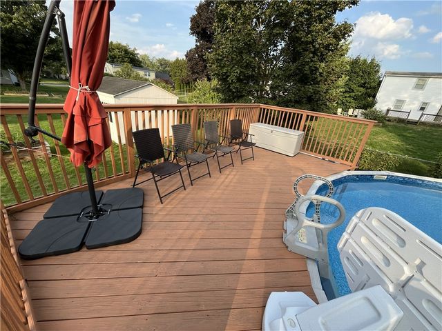 193 Hawthorne Circle, Farmington, NY 14425