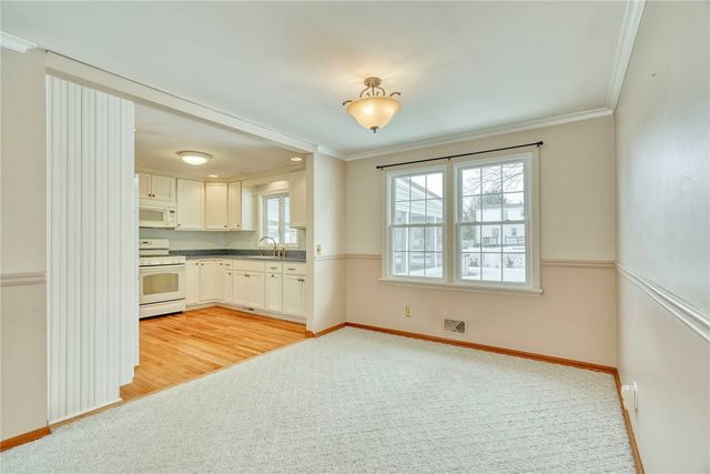 193 Hawthorne Circle, Farmington, NY 14425