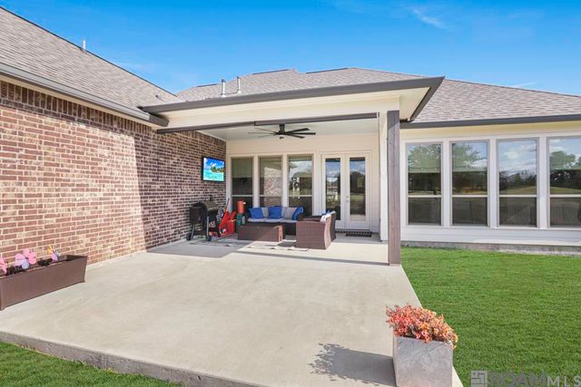 6291 Royal Lakes Estates Avenue, Gonzales, LA 70737