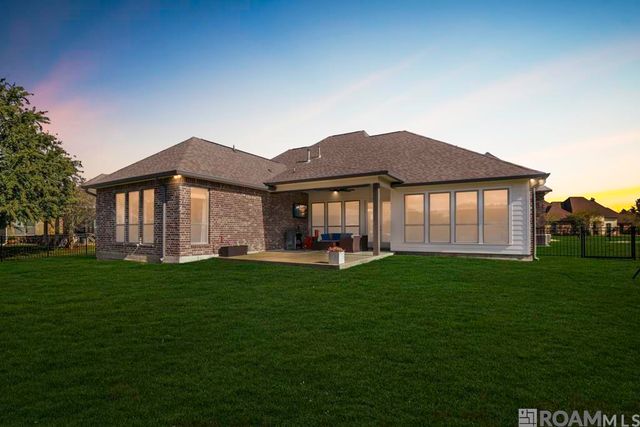 6291 Royal Lakes Estates Avenue, Gonzales, LA 70737