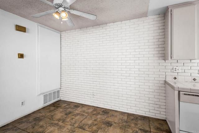 3448 Seabreeze Walk, Oceanside, CA 92056