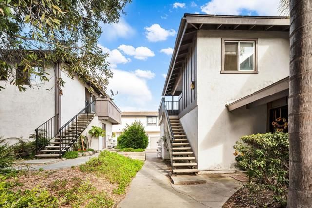 3448 Seabreeze Walk, Oceanside, CA 92056