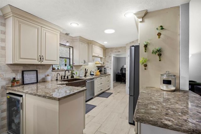 2938 Brookdale Drive, Houston, TX 77339
