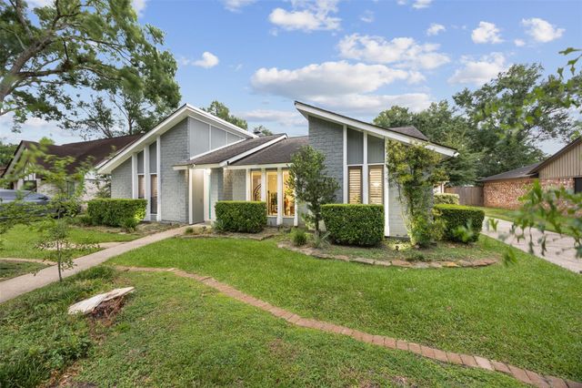 2938 Brookdale Drive, Houston, TX 77339