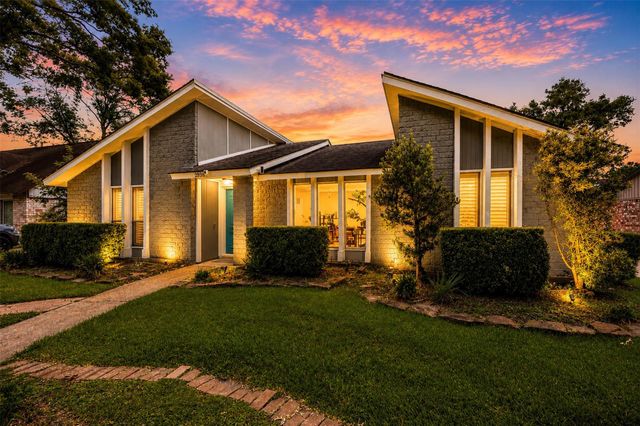 2938 Brookdale Drive, Houston, TX 77339