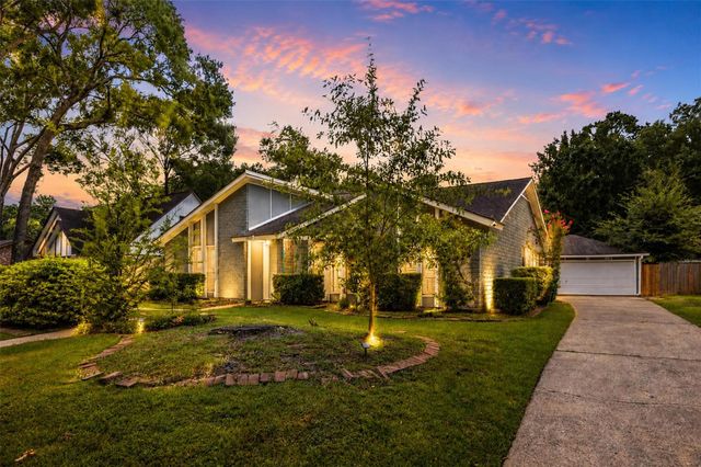 2938 Brookdale Drive, Houston, TX 77339