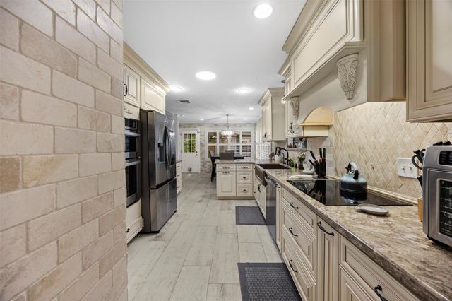 2938 Brookdale Drive, Houston, TX 77339