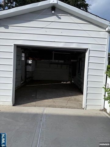 16 Beaver Avenue, North Arlington, NJ 07031