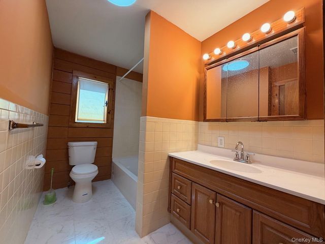 27 Brookline Avenue, Middletown, NY 10940