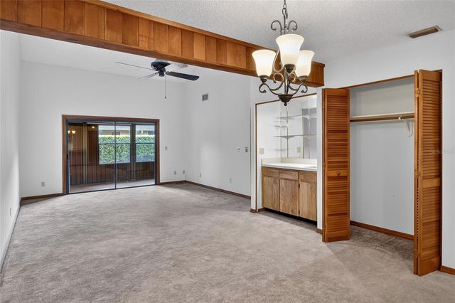 2025 SYLVESTER ROAD E1, Lakeland, FL 33803