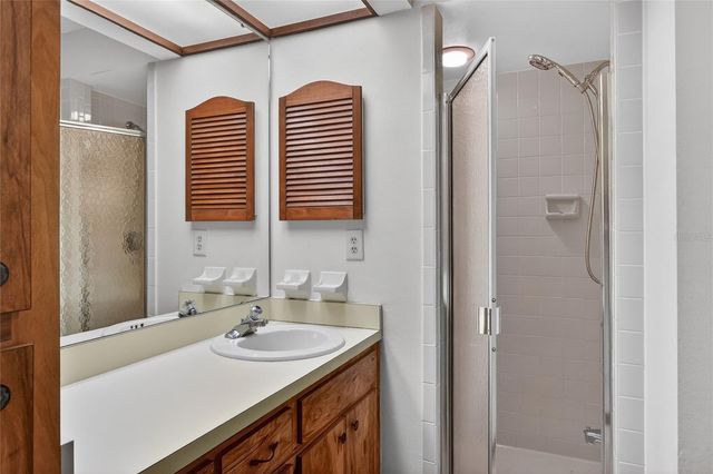 2025 SYLVESTER ROAD E1, Lakeland, FL 33803