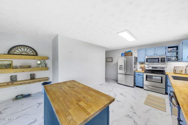 674 Sumpter Road, Kingsport, TN 37663