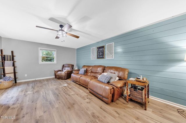 674 Sumpter Road, Kingsport, TN 37663