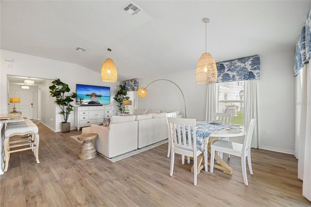 915 OVERPOOL AVENUE, Davenport, FL 33896