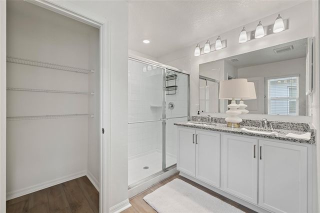915 OVERPOOL AVENUE, Davenport, FL 33896
