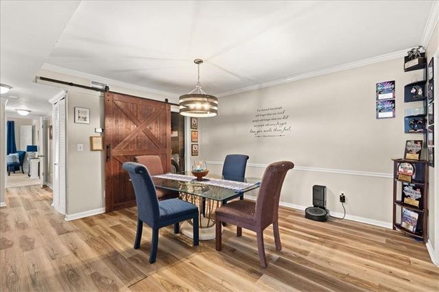 6851 Roswell Road M5, Sandy Springs, GA 30328