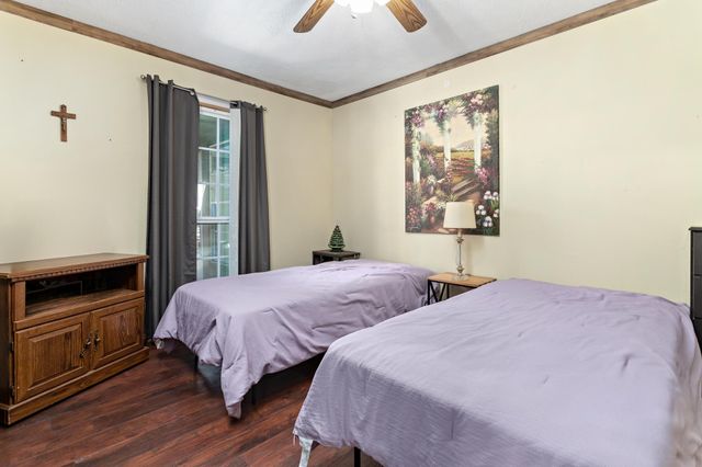 19088 Dove Meadows, Fannett, TX 77705