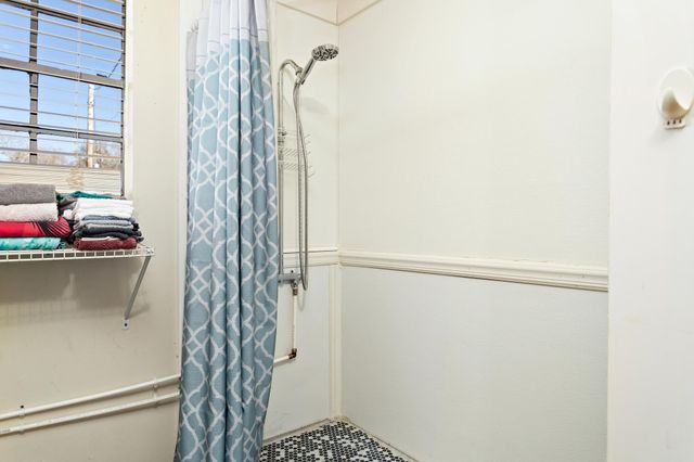 19088 Dove Meadows, Fannett, TX 77705