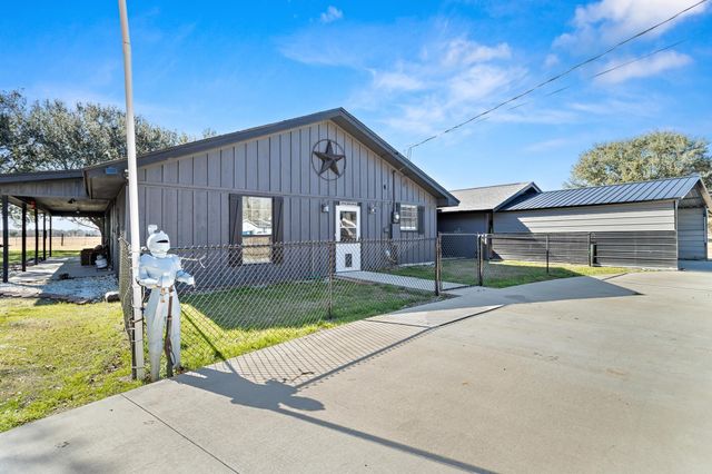 19088 Dove Meadows, Fannett, TX 77705