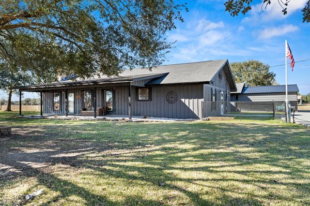 19088 Dove Meadows, Fannett, TX 77705