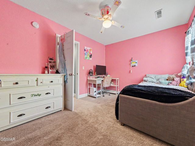 1351 Wisteria Lane, Sevierville, TN 37862