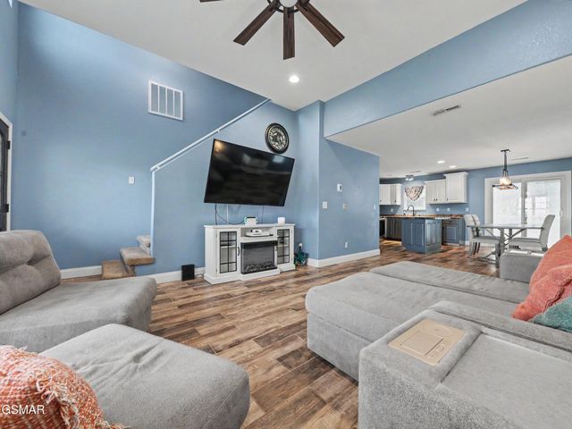 1351 Wisteria Lane, Sevierville, TN 37862