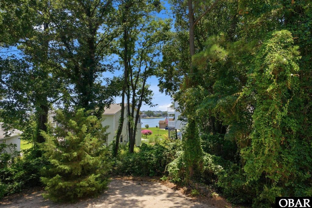 Image 5 of property listing at 919 Colington Drive Lot 116, Kill Devil Hills, NC 27948