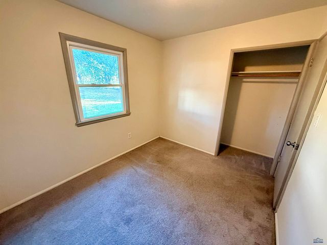 406 E ADAMS, Rapid City, SD 57701