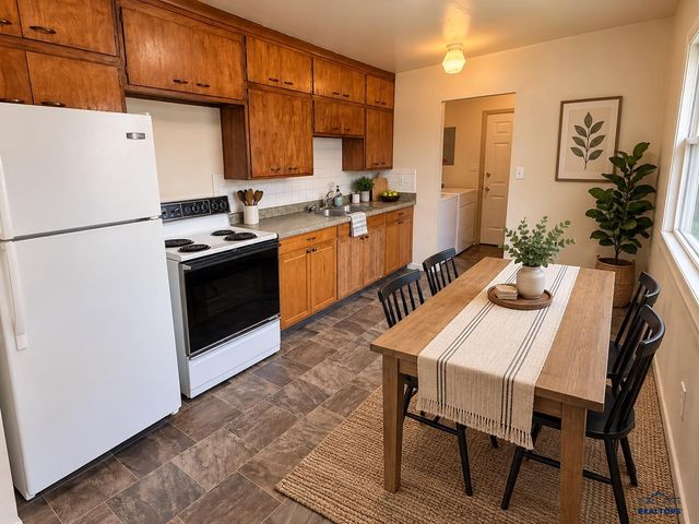 406 E ADAMS, Rapid City, SD 57701