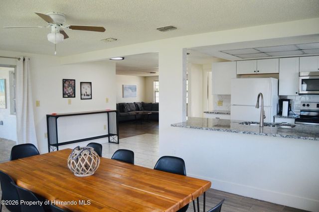 7628 Candle Drive, Port Richey, FL 34668