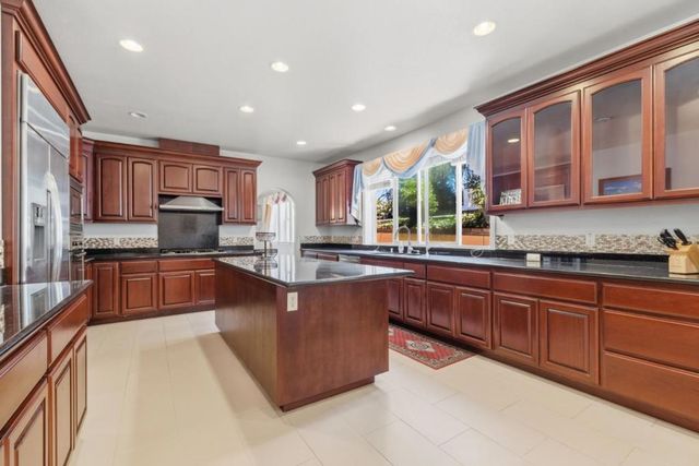 16220 Alum Rock Avenue, San Jose, CA 95127