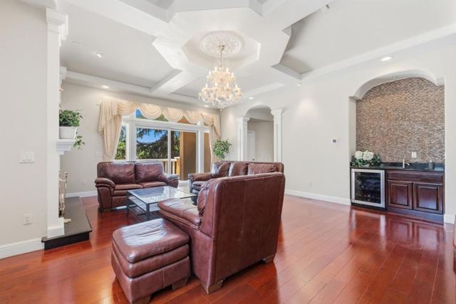 16220 Alum Rock Avenue, San Jose, CA 95127