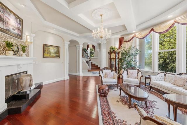 16220 Alum Rock Avenue, San Jose, CA 95127