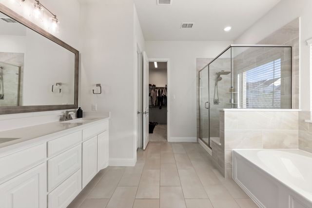 8808 Royal Star Road, Rowlett, TX 75089