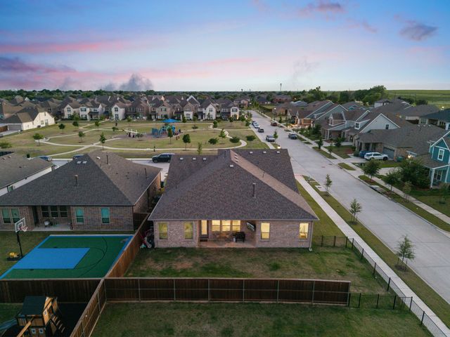 8808 Royal Star Road, Rowlett, TX 75089