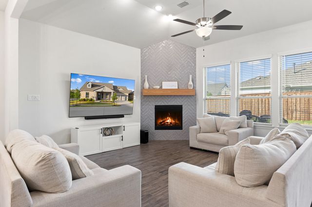 8808 Royal Star Road, Rowlett, TX 75089