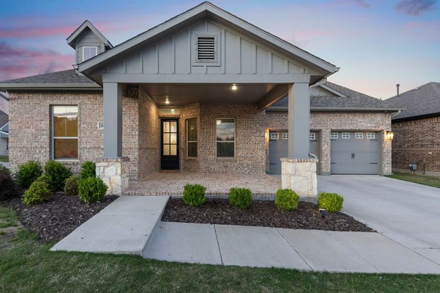 8808 Royal Star Road, Rowlett, TX 75089