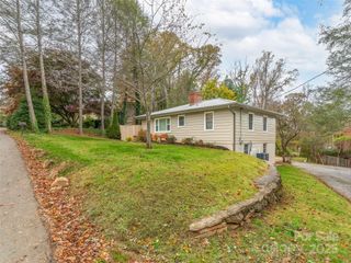 32 Chiles Avenue, Asheville, NC 28803