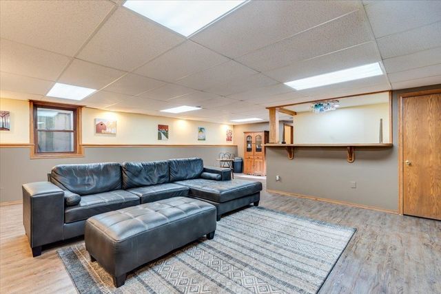 1433 N Estate Rd, Peck, KS 67120