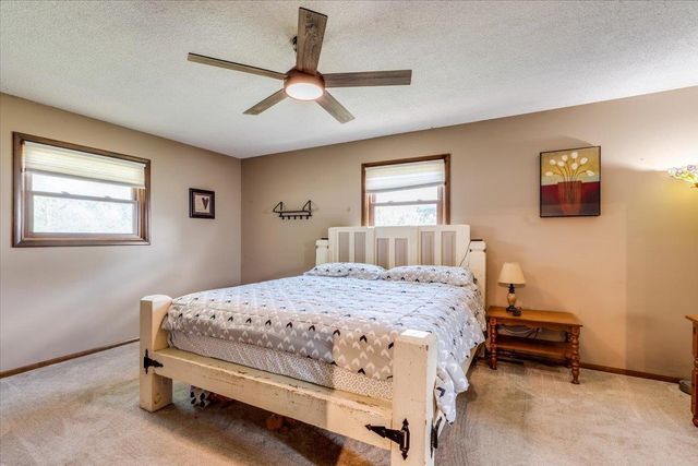 1433 N Estate Rd, Peck, KS 67120